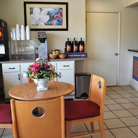 Fresno Inn Экстерьер фото