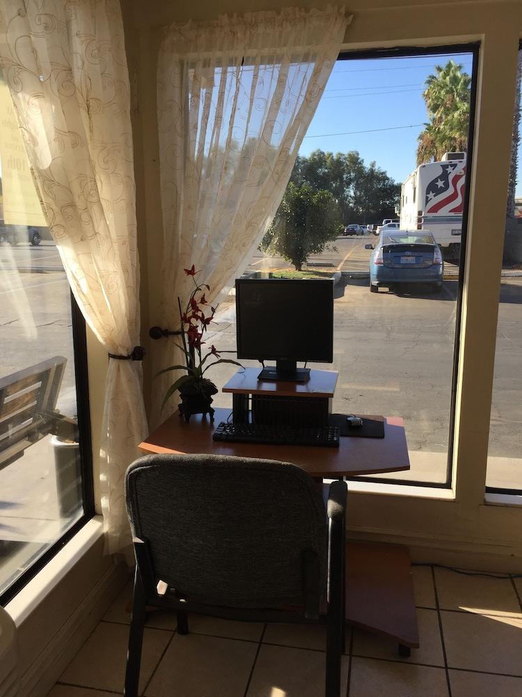 Fresno Inn Экстерьер фото