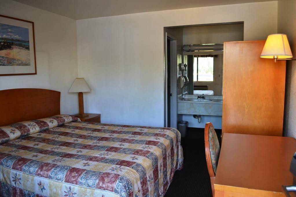 Fresno Inn Экстерьер фото